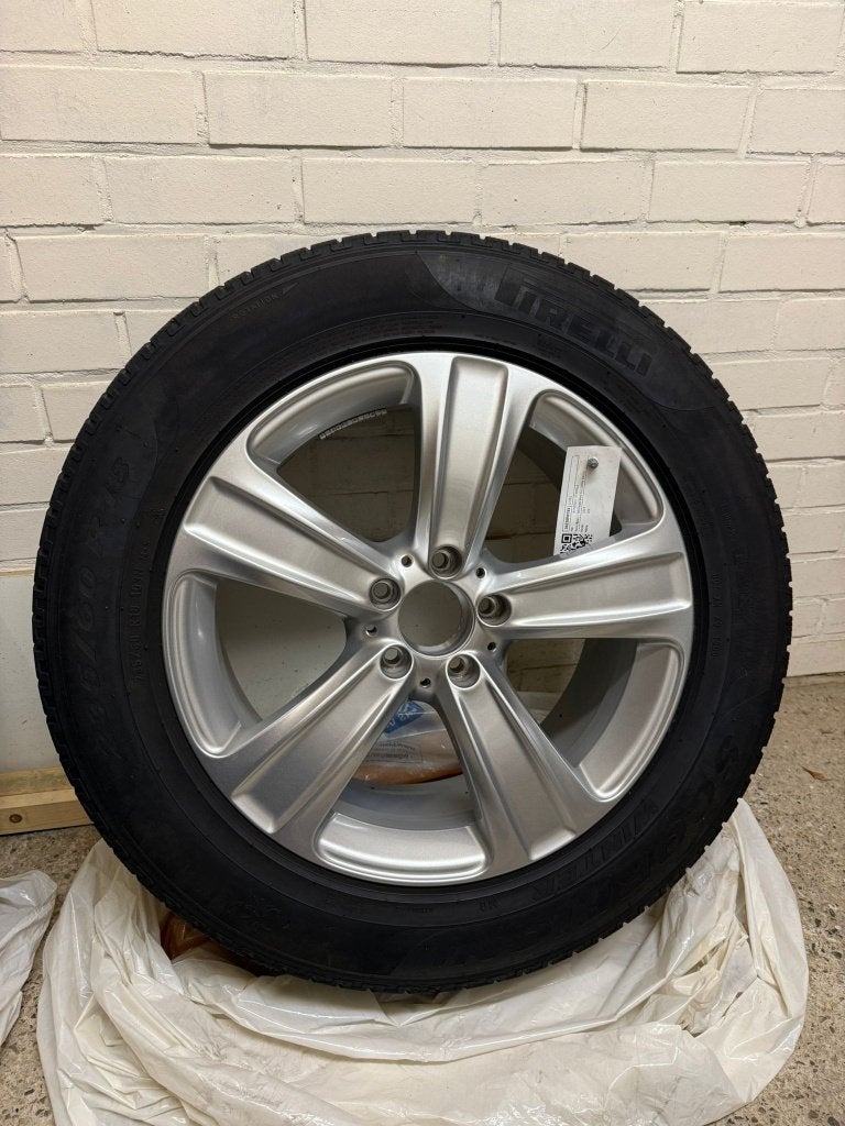 Originele mercedes GLC velgen met winterbanden, Auto-onderdelen, Banden en Velgen, Ophalen, Gebruikt, Velg(en), Winterbanden