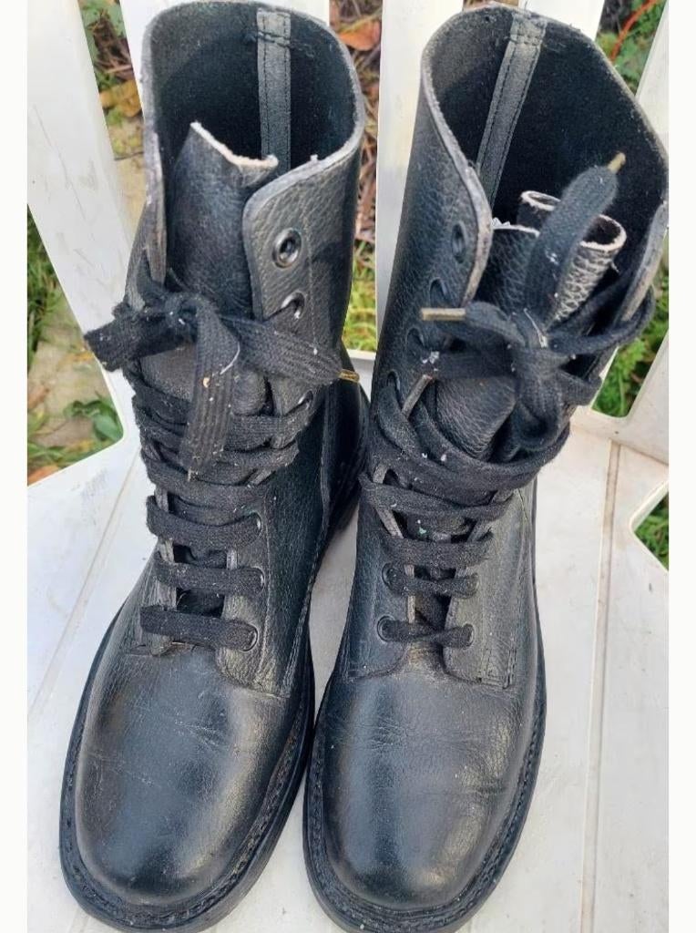 Botte homme tre bonne état comme neuve taille 42 prixr25e, Bricolage & Construction, Enlèvement