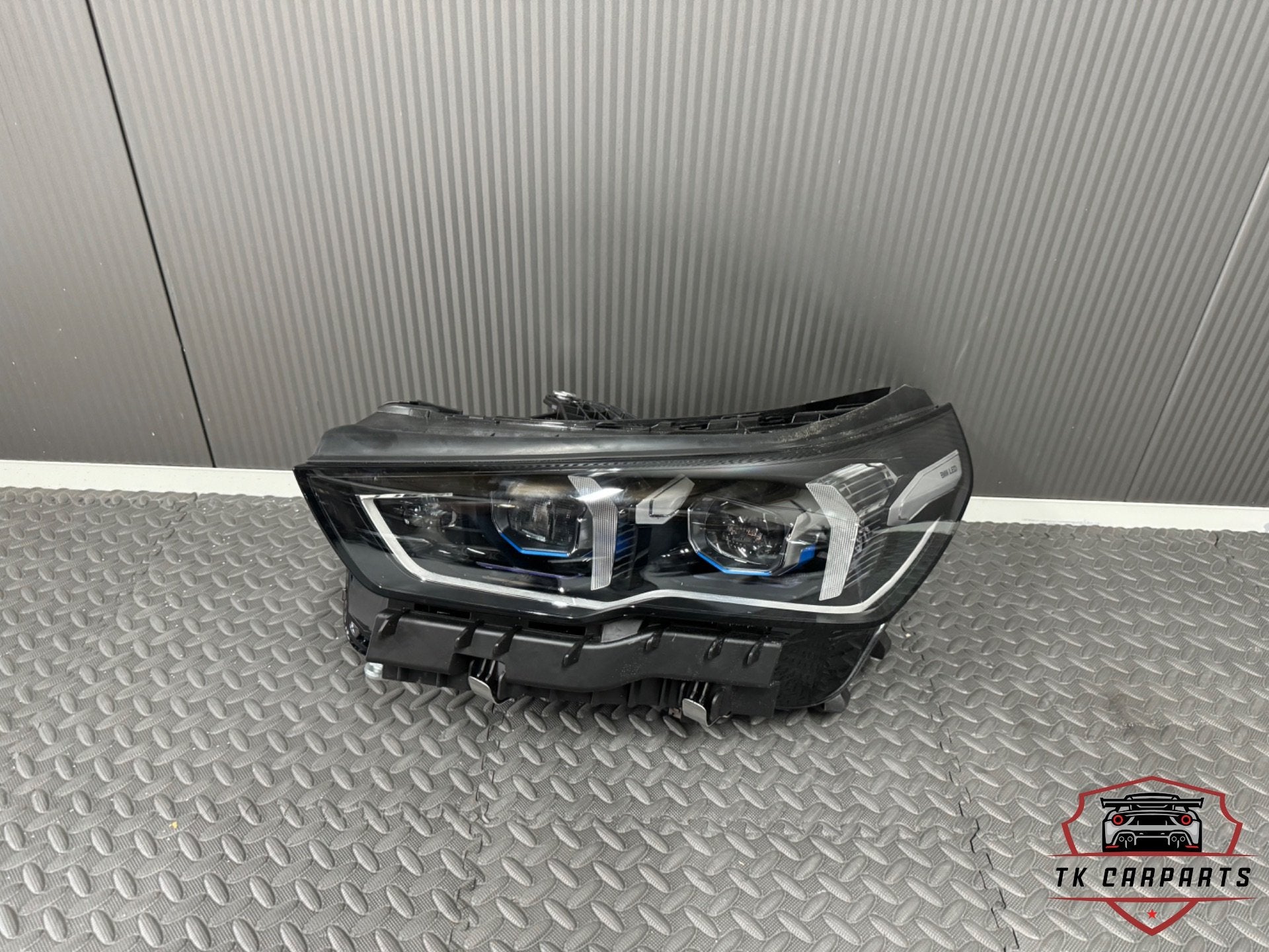 BMW s rie 5 g60 g61 phare led gauche 5a798d1-08 original, Petuelring 130
80788  Munich, DE, Info@bmw.de, Utilisé, BMW