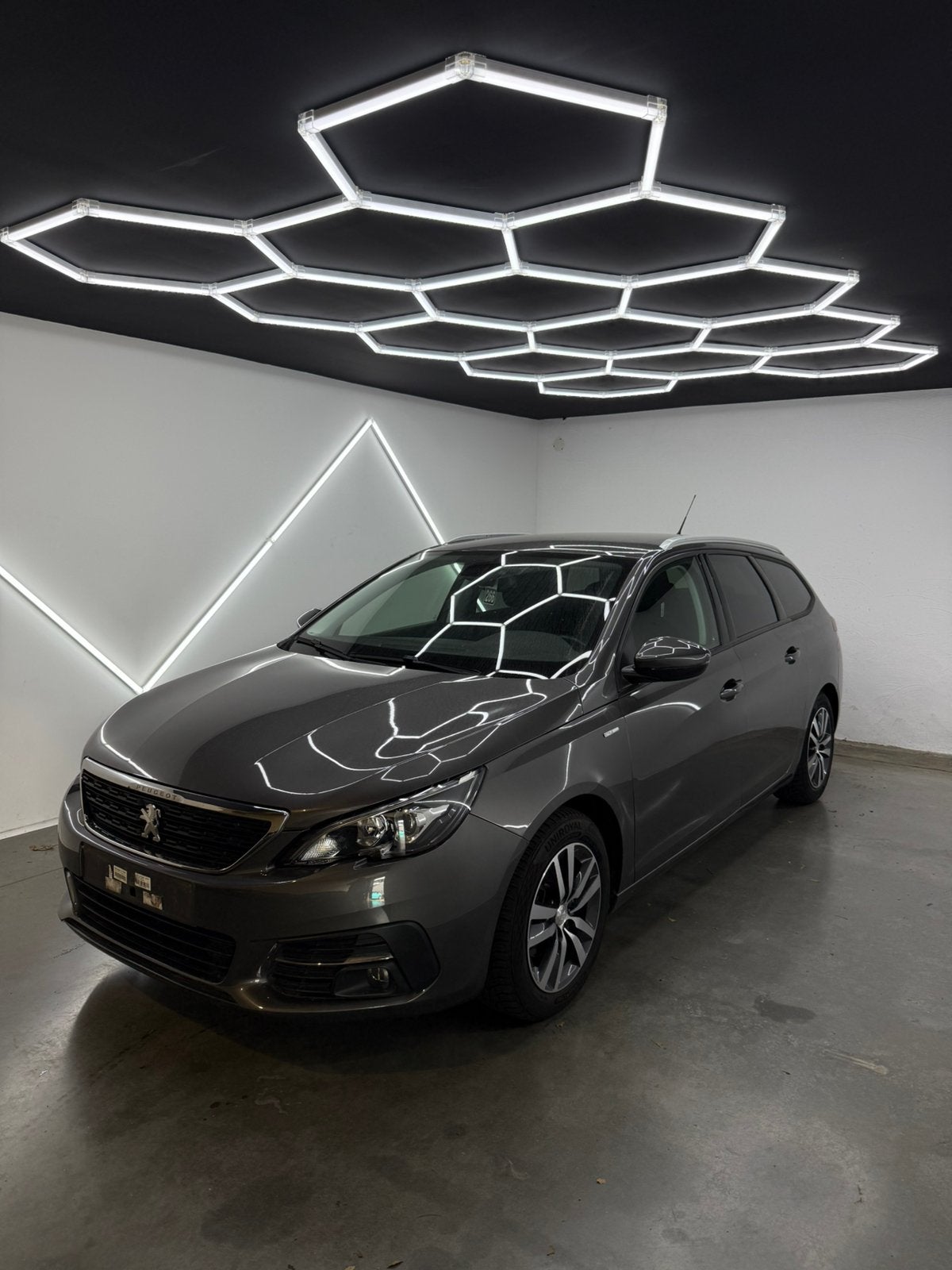 Peugeot 308 SW| 2021| 81.416KM| 1 JAAR GARANTIE, Autos, Argent ou Gris, Achat, Euro 6, Entreprise