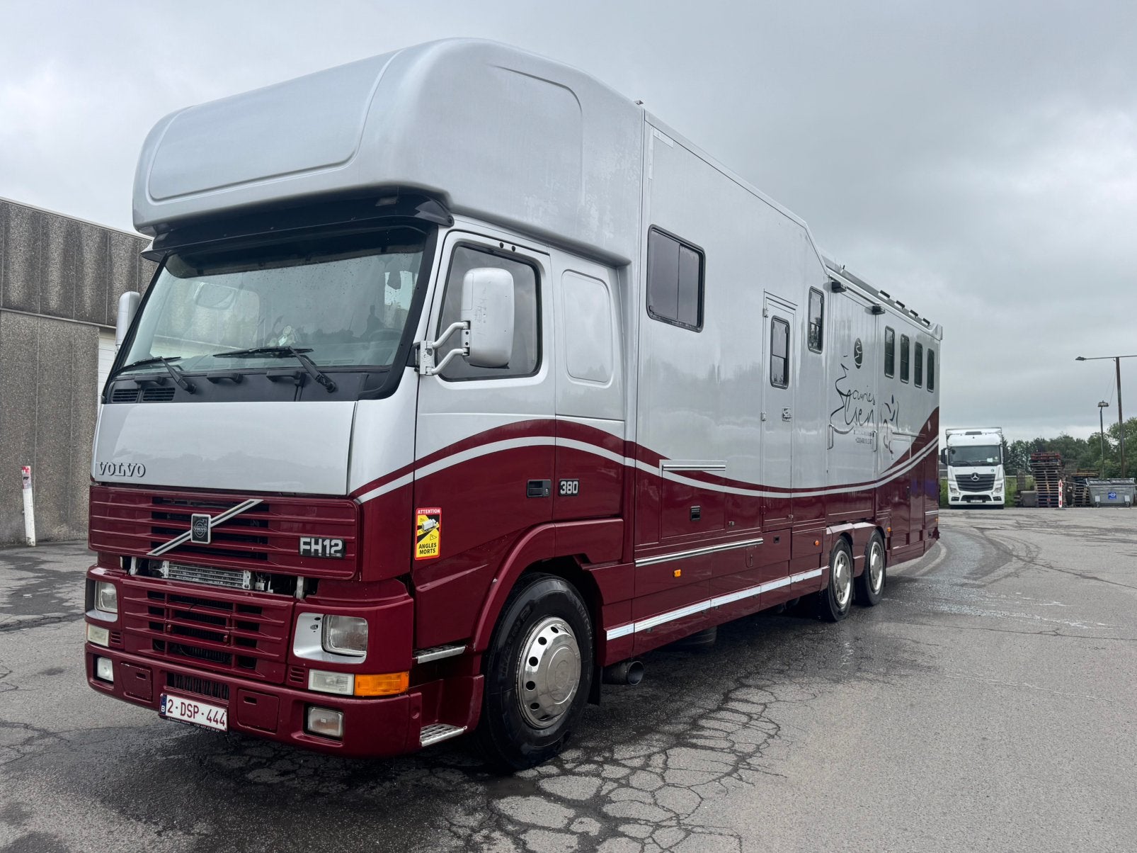 Camion, pour chevaux, Enlèvement ou Envoi