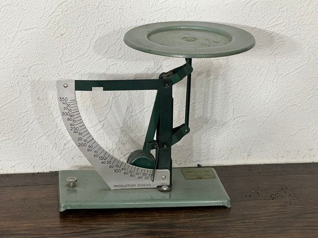 Vintage metalen brieven weegschaal, Antiek en Kunst, Ophalen