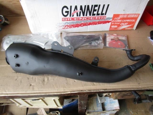 Nieuwe Giannelli Genetik uitlaat Aprilia SR50 1994 - 2000, Fietsen en Brommers, Brommeronderdelen | Scooters, Nieuw, Aprilia, Uitlaat
