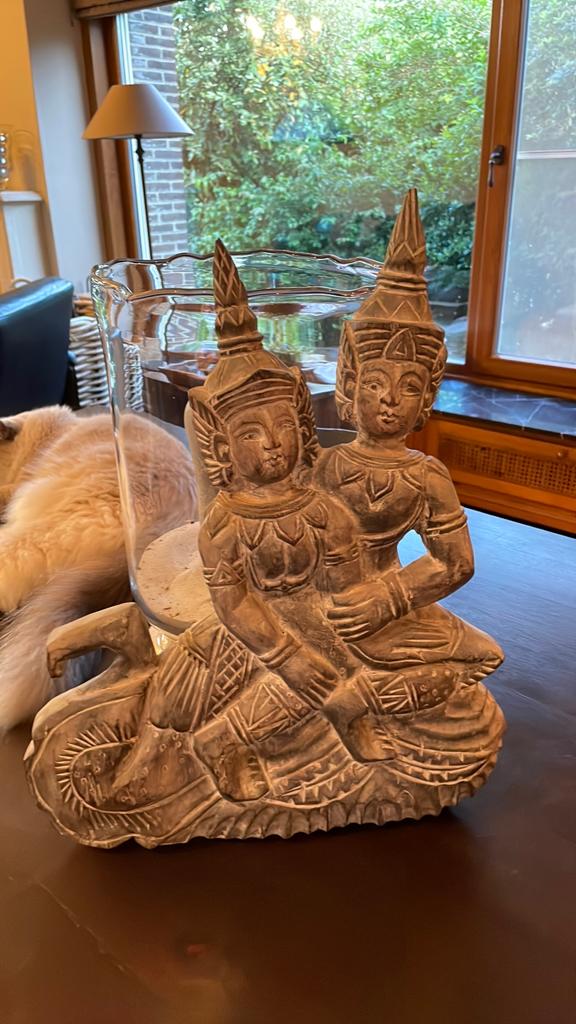 Houten oosterse sculptuur, Ophalen of Verzenden, Zo goed als nieuw