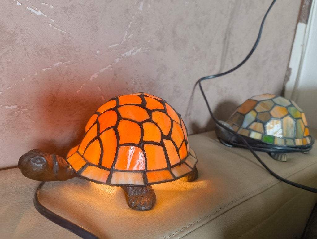 Éclairage d'ambiance avec lampe tortue de style Tiffany, Antiquités & Art, Enlèvement