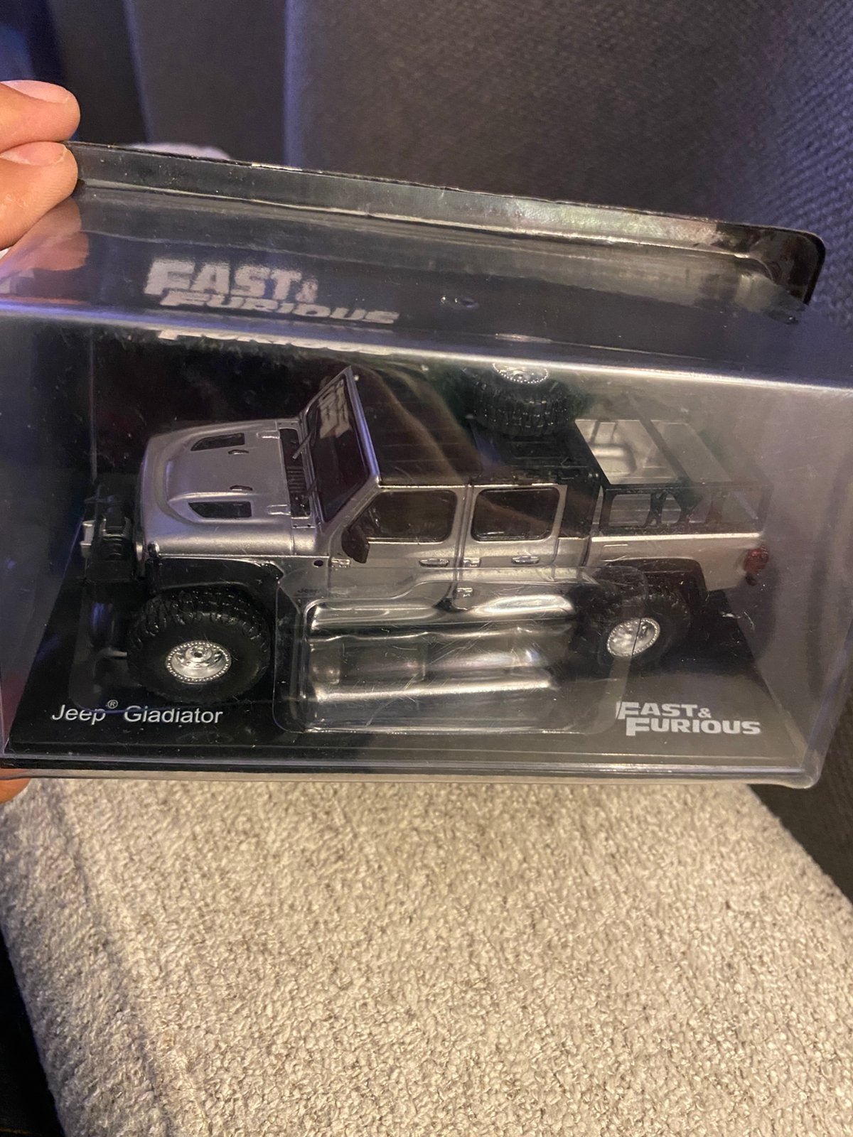 Fast furious jeep gladiator 1:43, Envoi, Comme neuf