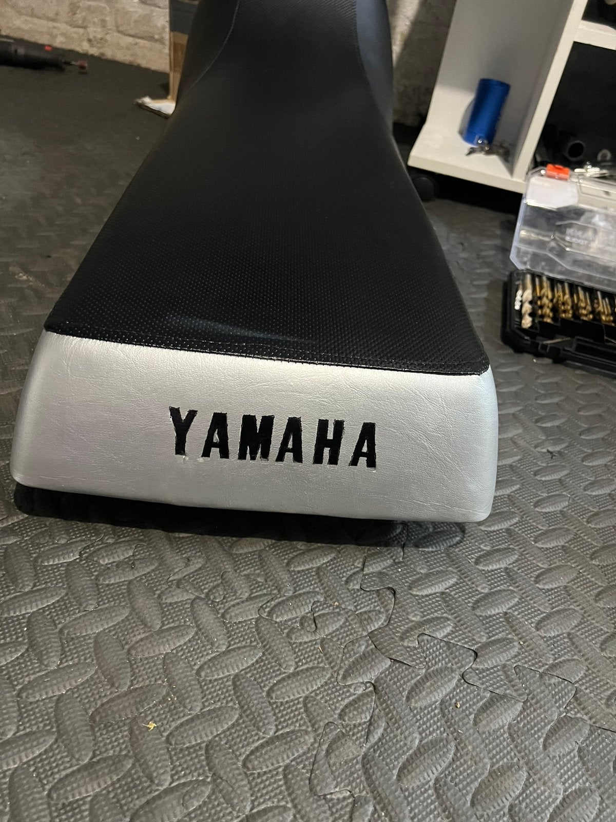 Yamaha banshee oem replica zadel, Enlèvement, Comme neuf