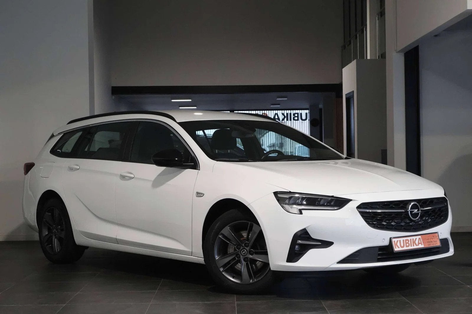 Opel Insignia Insignia Sports Tourer 1.5 Turbo D *BTW Cruise, Autos, Achat, 1610 kg, Euro 6, Entreprise