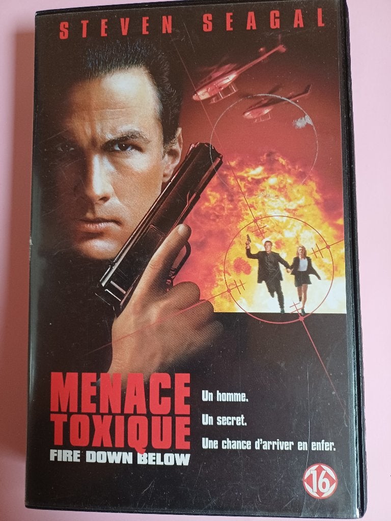 Giftige bedreiging van VHS Steven Seagal, Ophalen of Verzenden, Zo goed als nieuw, Frans, VHS