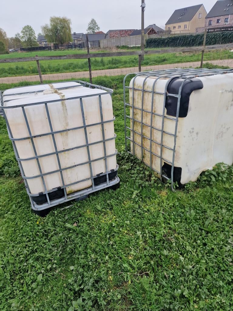 Tonnen van 1000 liter. 25 euro, Tuin en Terras, Regentonnen, Ophalen of Verzenden