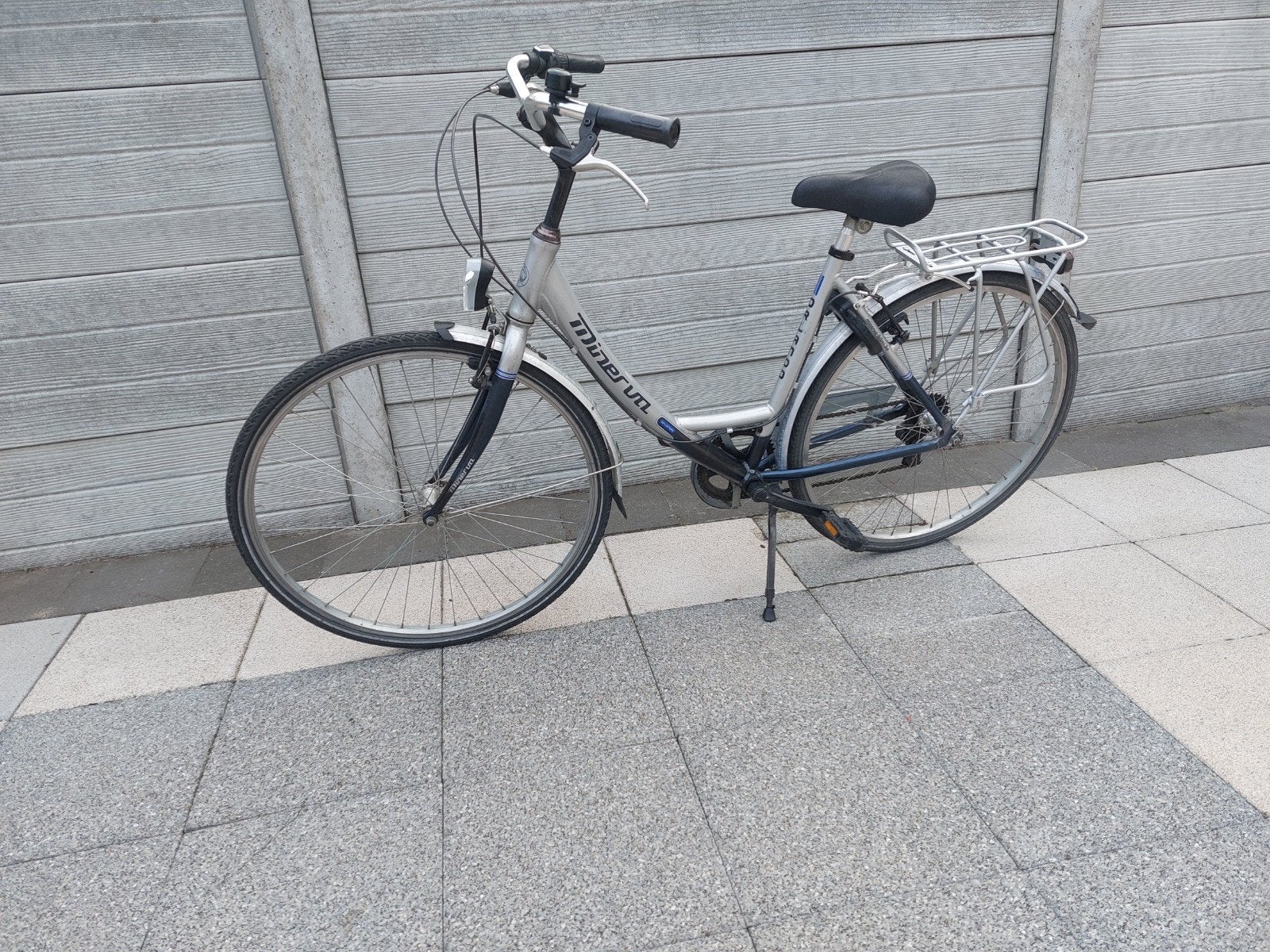 Damesfiets minerva 28inch in zeer goed staat, Ophalen