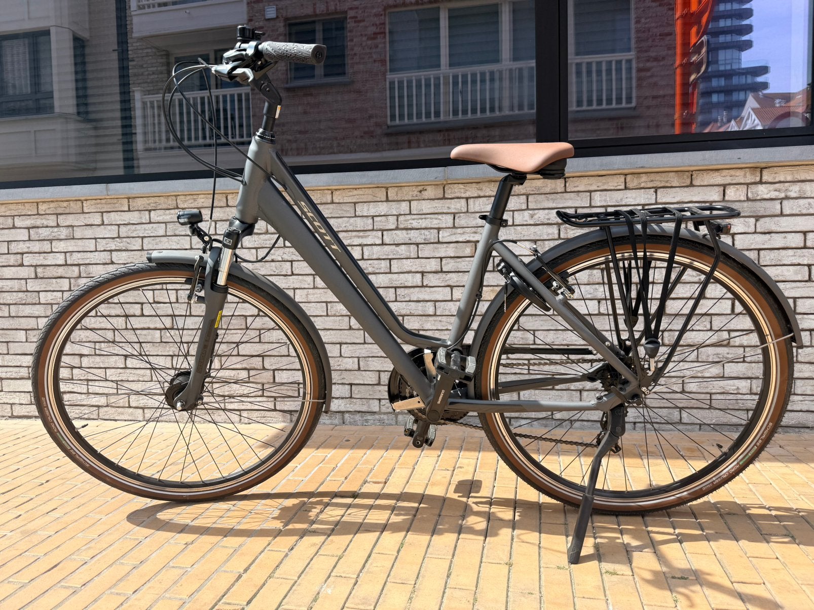 Damesfiets Scott comfort 20, Fietsen en Brommers, Ophalen, Zo goed als nieuw