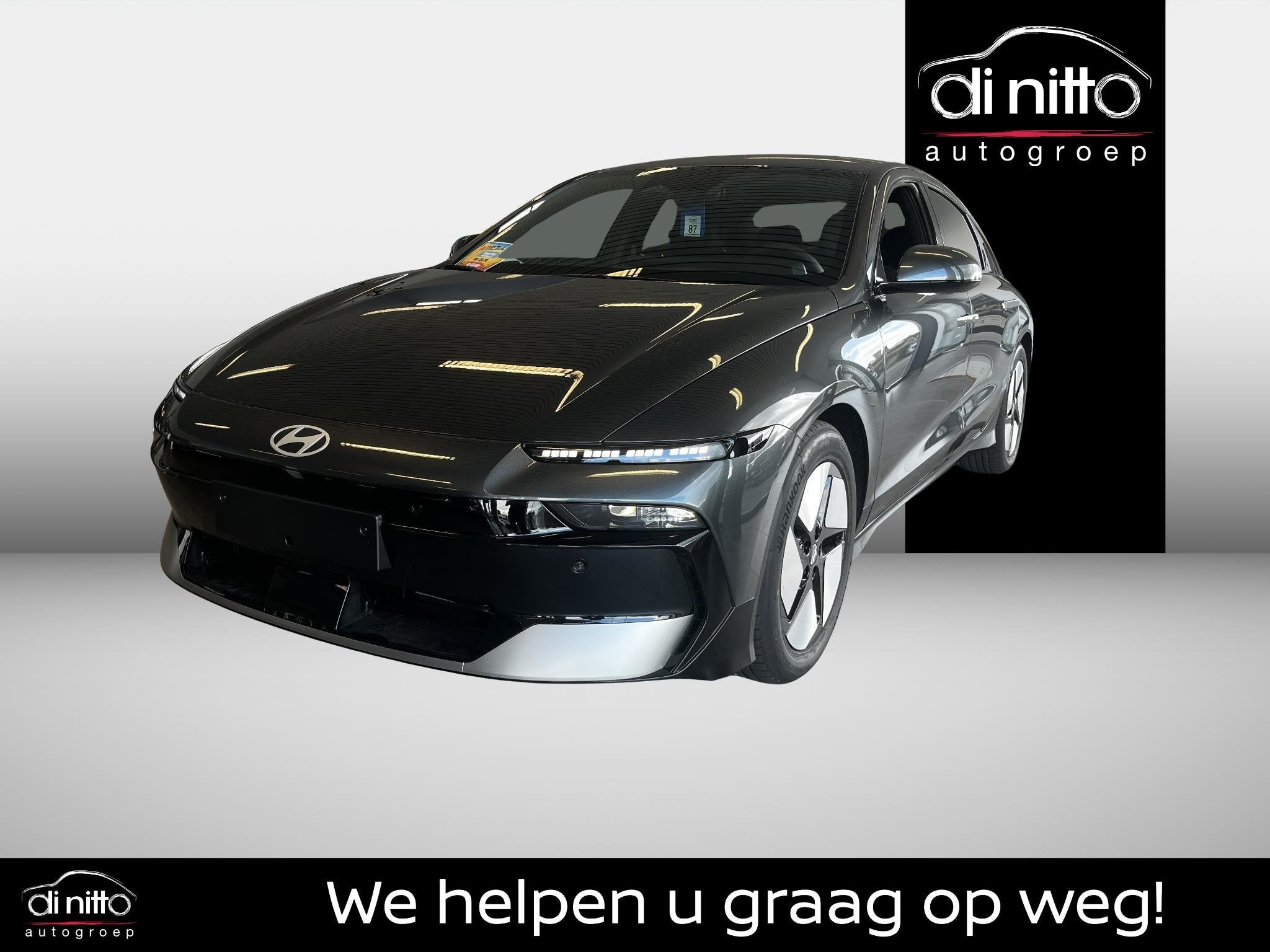 Hyundai IONIQ 6 Business Plus 84 kWh, Auto's, Automaat, 4 deurs, Zwart, 624 km