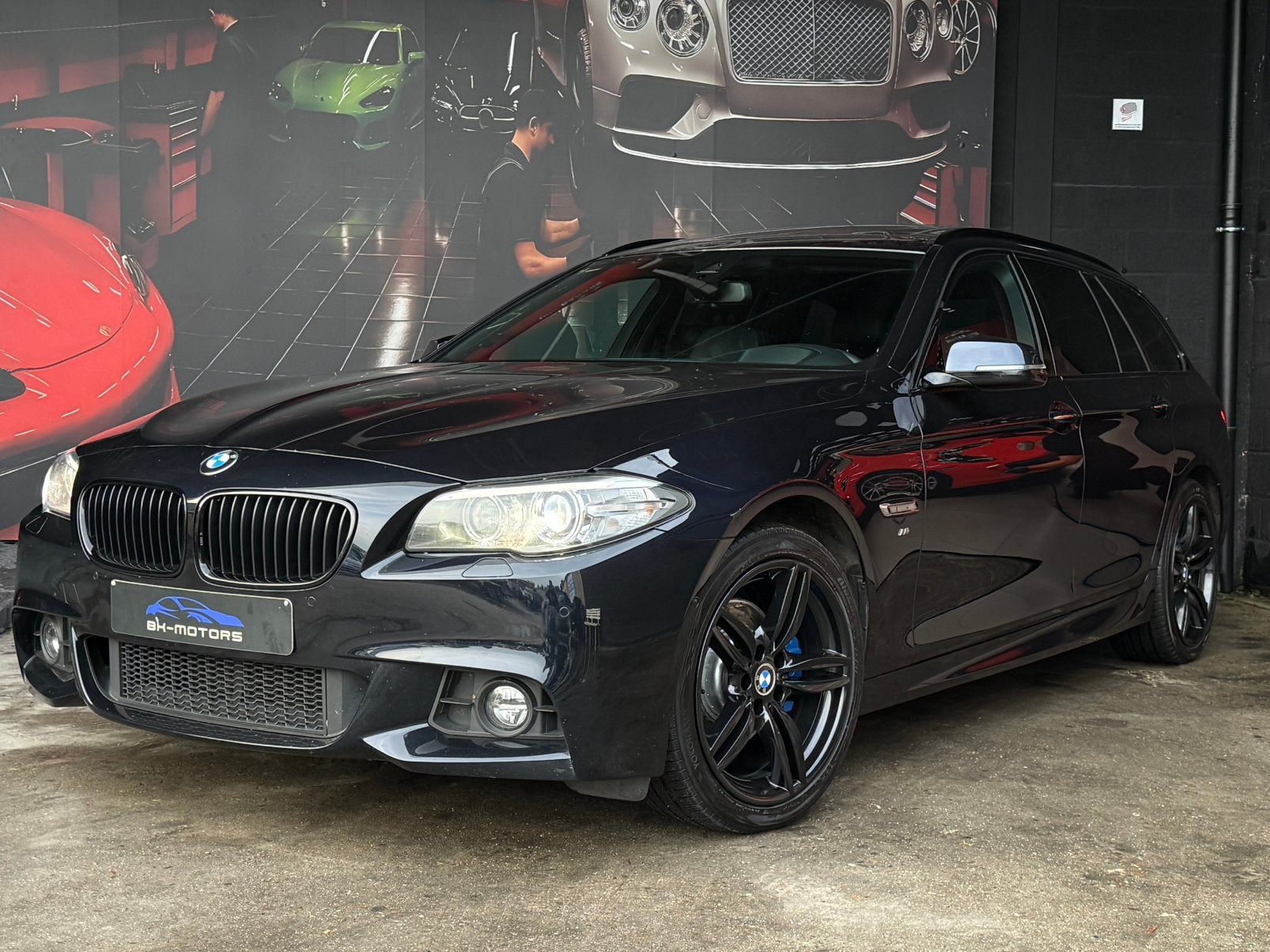 Bmw 520dAX M Sport Pakket Xdrive, Auto's, Automaat, Parkeerassistent, 1995 cc, 4 cilinders