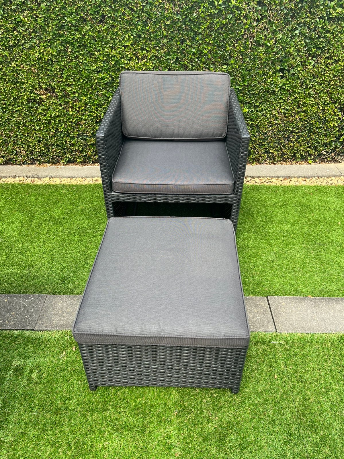 De belles chaises de jardin parfaites, Enlèvement, Comme neuf