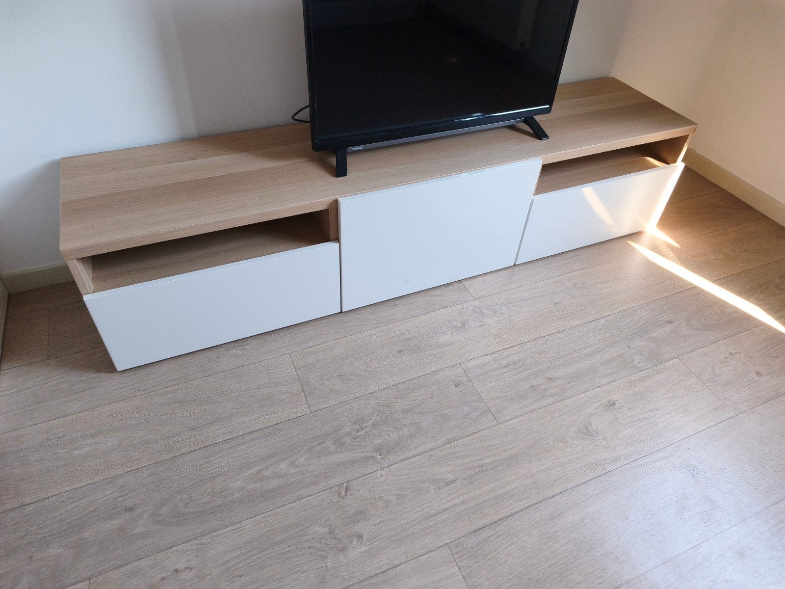 Tv meubel besta Ikea, Enlèvement ou Envoi