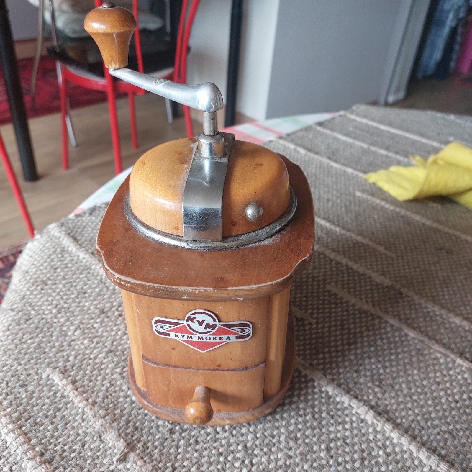 oude koffiemolen, Ophalen