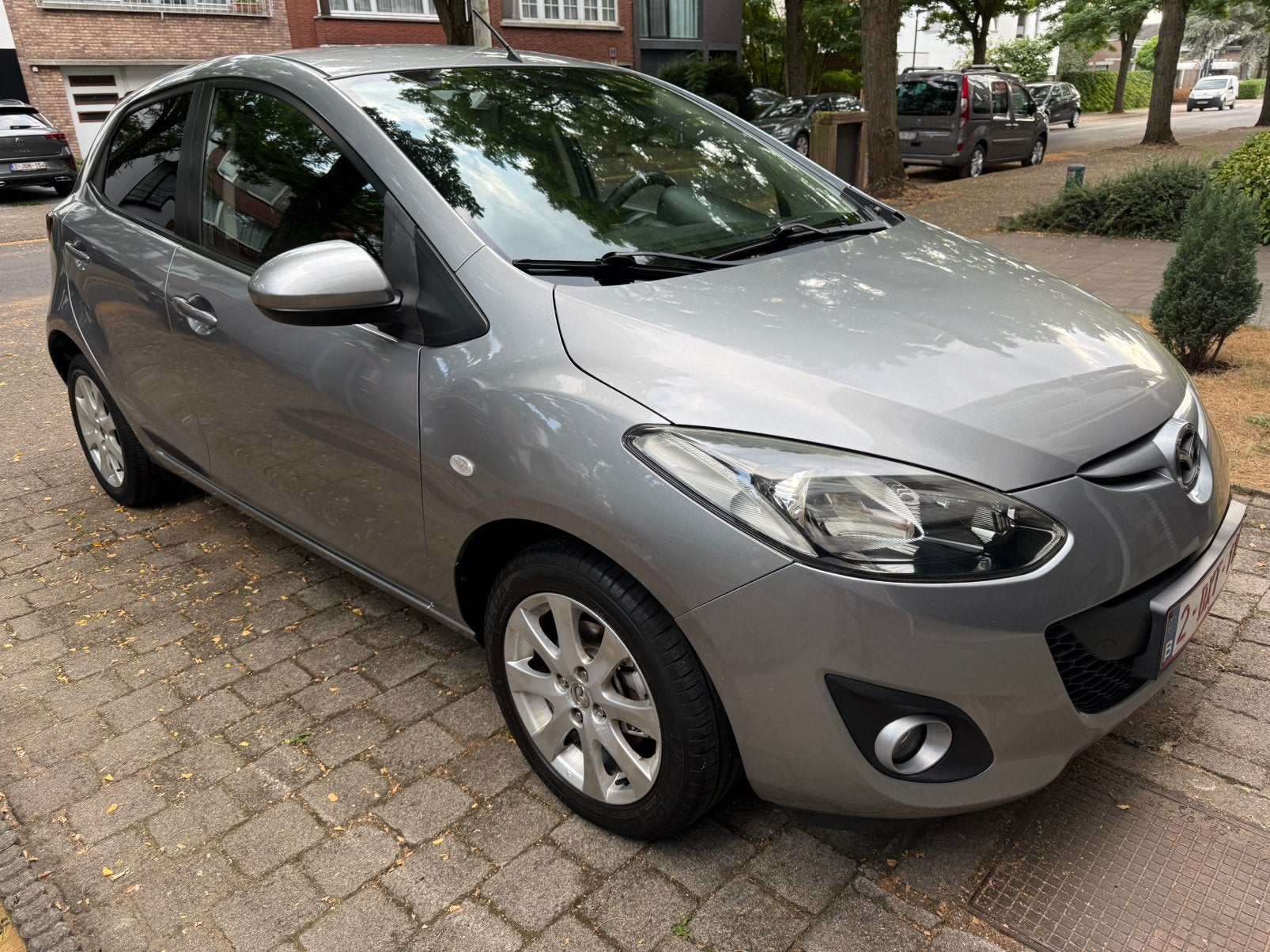 Mazda 2 1.6 diezel met keuring voor verkoop, Autos, Mazda, Achat, Entreprise, Capteur de lumière, Noir
