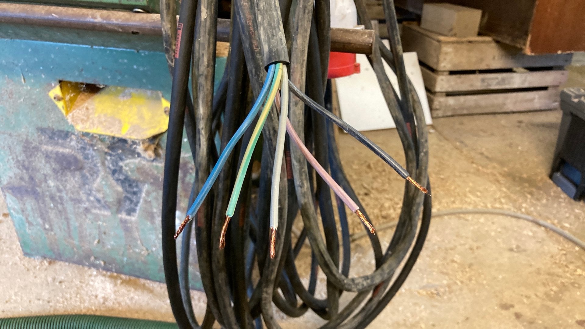 Stroom kabel 24 lm : 320 V 5 x 2,5 mm., Doe-het-zelf en Bouw, Ophalen, Gebruikt