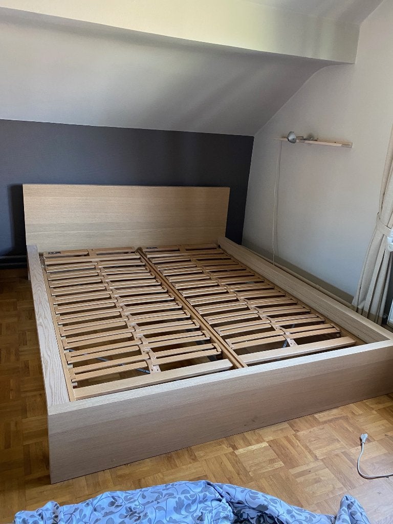 Lit Ikea Malm 160x200cm chêne blanc (parure de lit complète), Maison & Meubles, Beige, Enlèvement, Utilisé, Bois