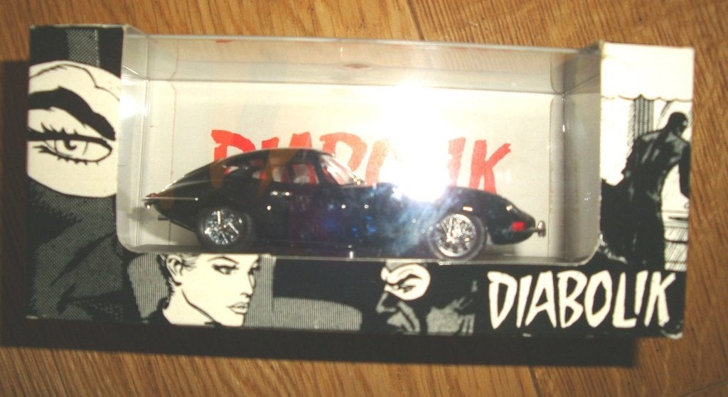 JAGUAR XK Type E Coupé S1 DIABOLIK 1/18 BURAGO Premium Neuve, Enlèvement ou Envoi, Neuf, Voiture, Burago