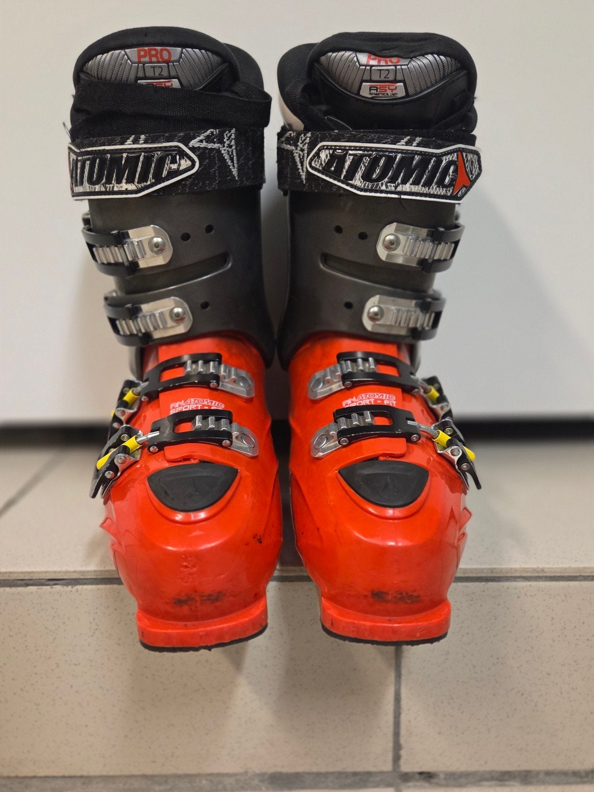 Atomic M110 skischoen maat 27,5, Ophalen, Gebruikt, Schoenen, Atomic