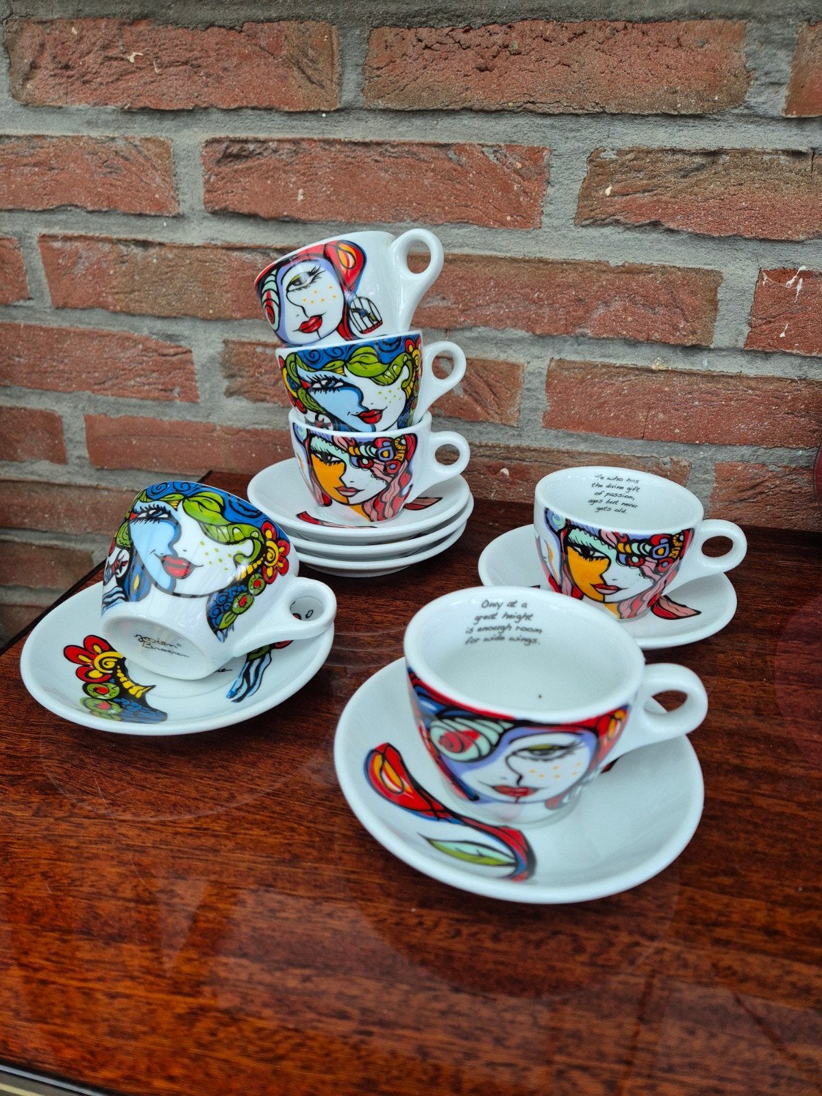 6 koffiekopjes en -schotels van Josien Broeren, Ophalen of Verzenden