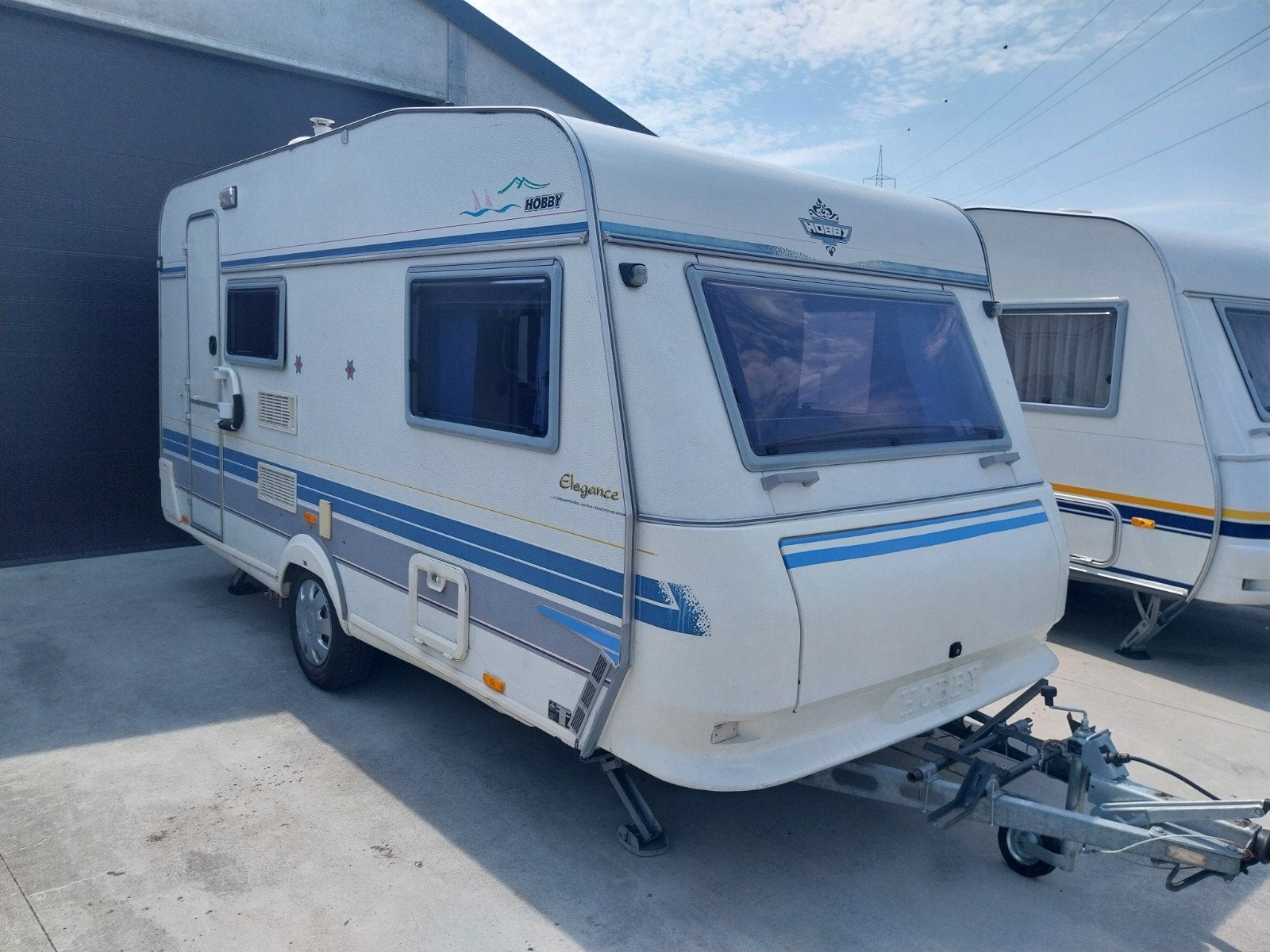 Hobby 430TK, Caravans en Kamperen, Caravans, Mover, Vast bed, Hobby, Bedrijf