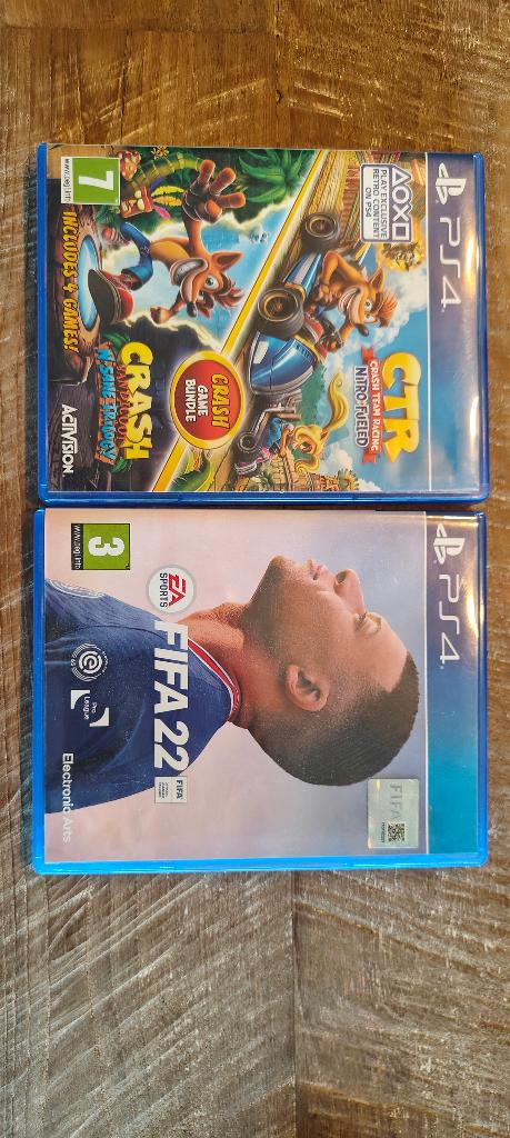 Playstation 4 met 2 controllers en spelletjes, Ophalen, Gebruikt, Met 2 controllers