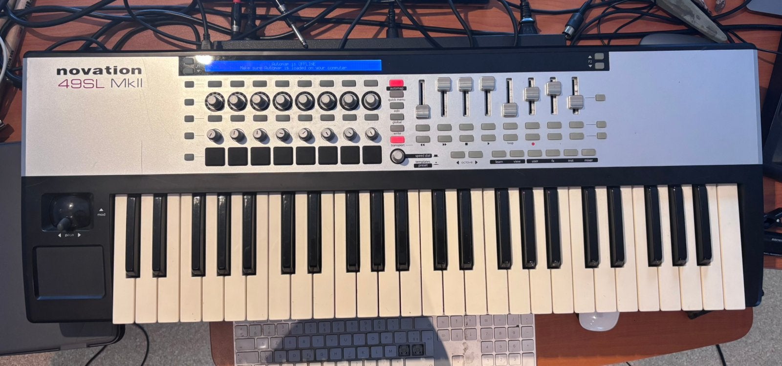 Novation 49 SL Mk2, Muziek en Instrumenten, Midi-apparatuur, Ophalen of Verzenden, Zo goed als nieuw