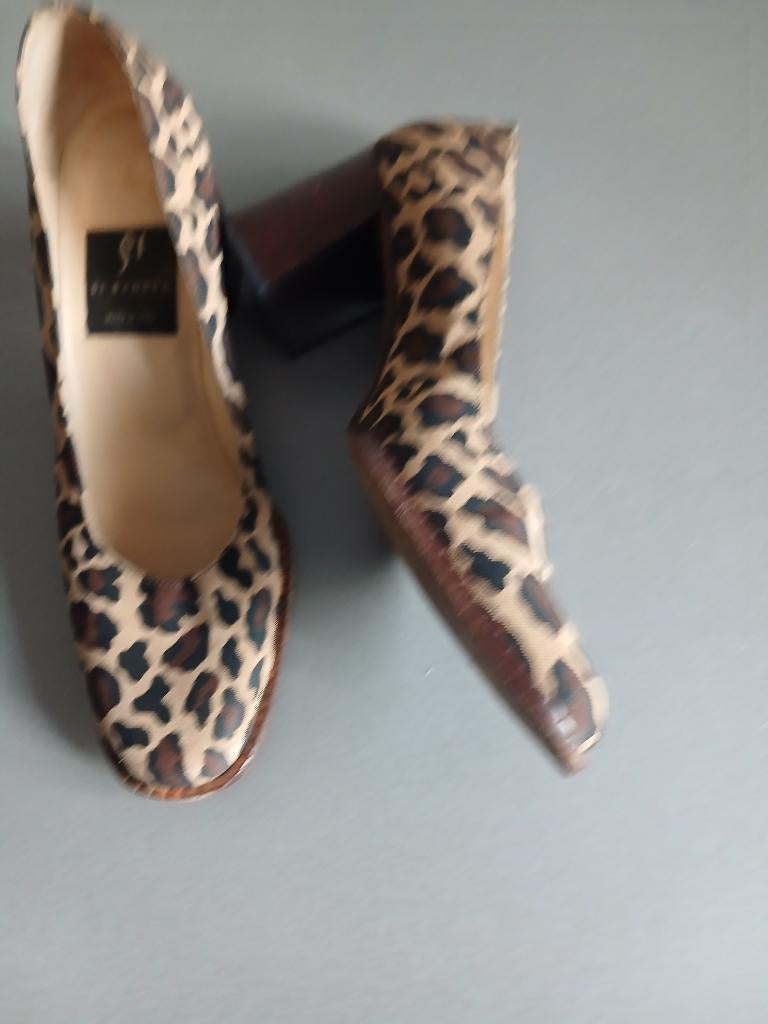 Damesschoenen M40, Kleding | Dames, Pumps, Bruin, Ophalen of Verzenden, Gedragen