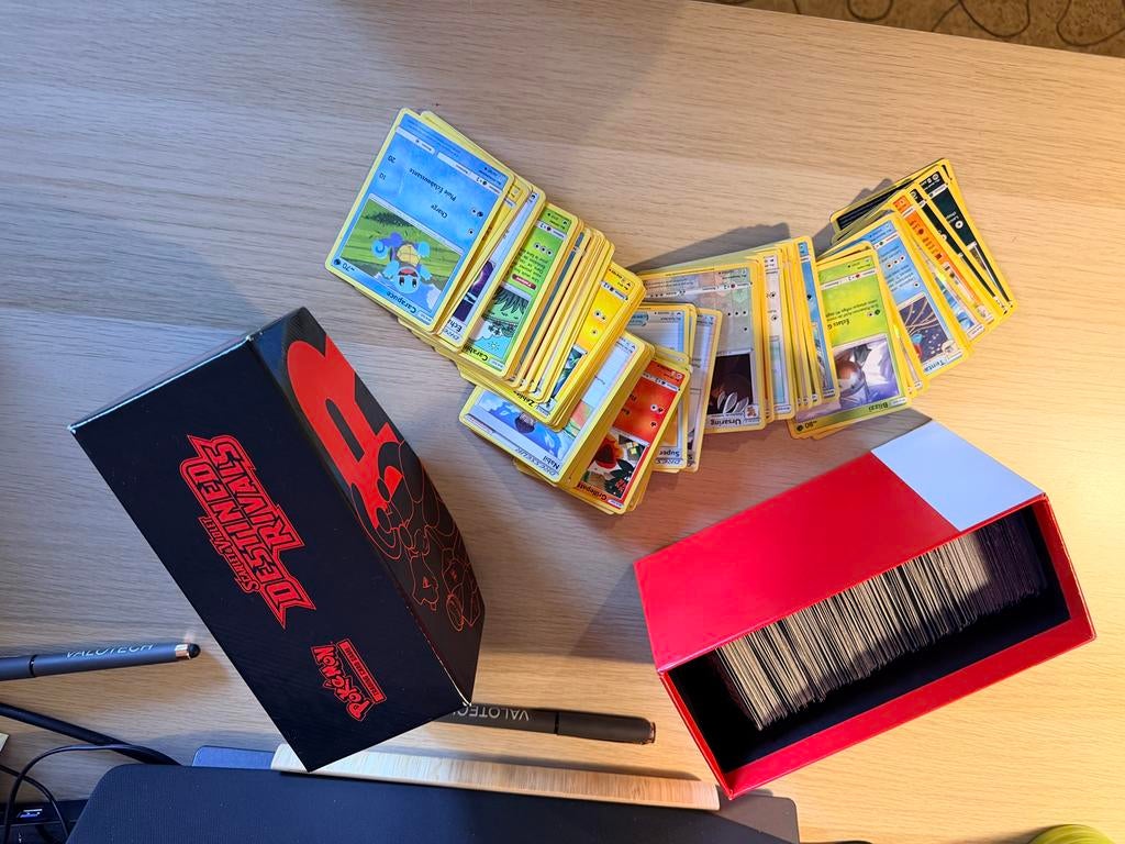 Doosje vintage pokemonkaarten met gele rand, franse versies, Ophalen, Gebruikt