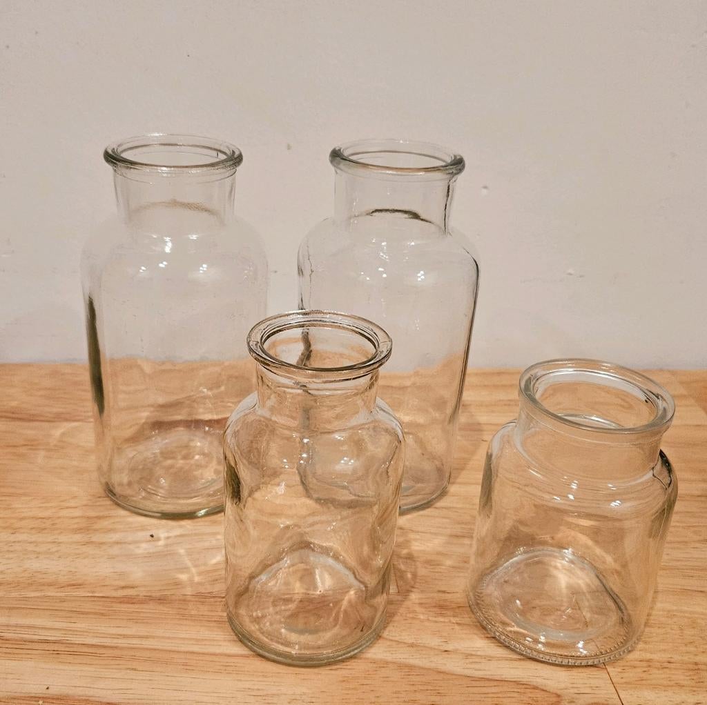 Glazen vaasjes of voorraadpotten, Ophalen