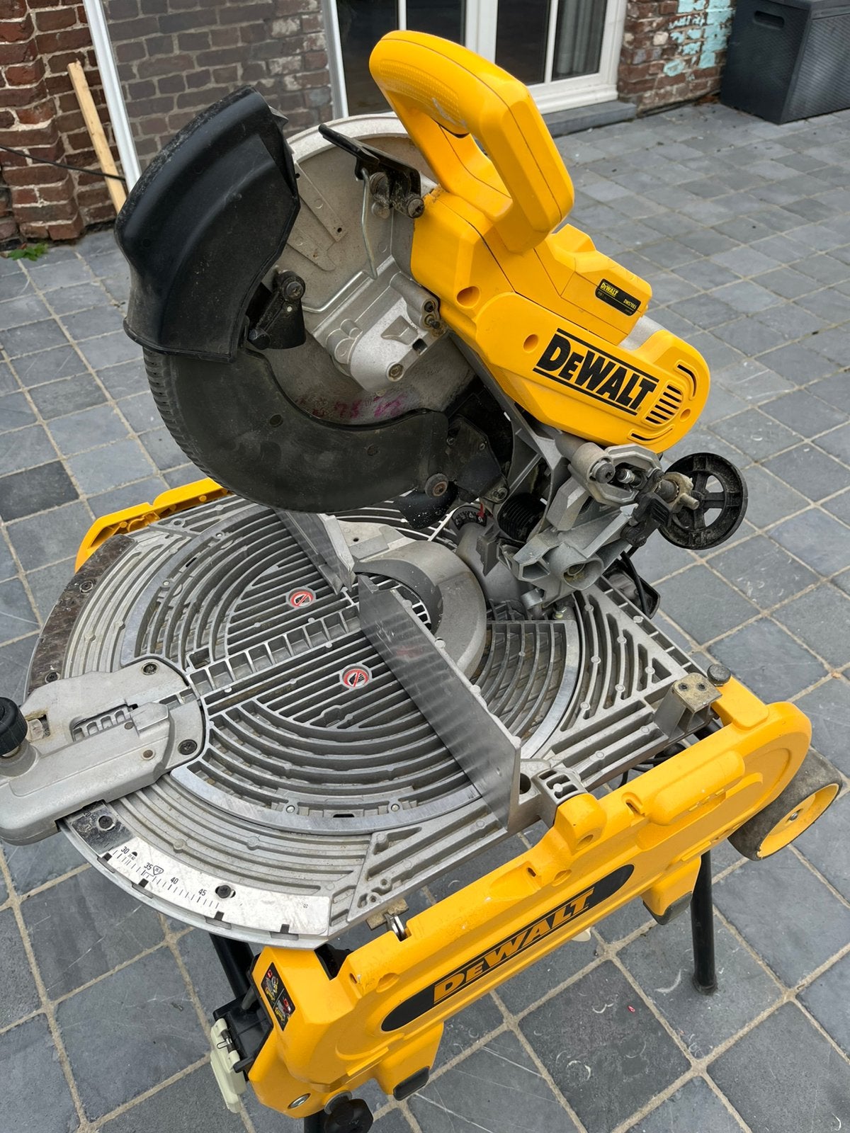 Dewalt verstekzaag D27107XPS, Ophalen, Gebruikt