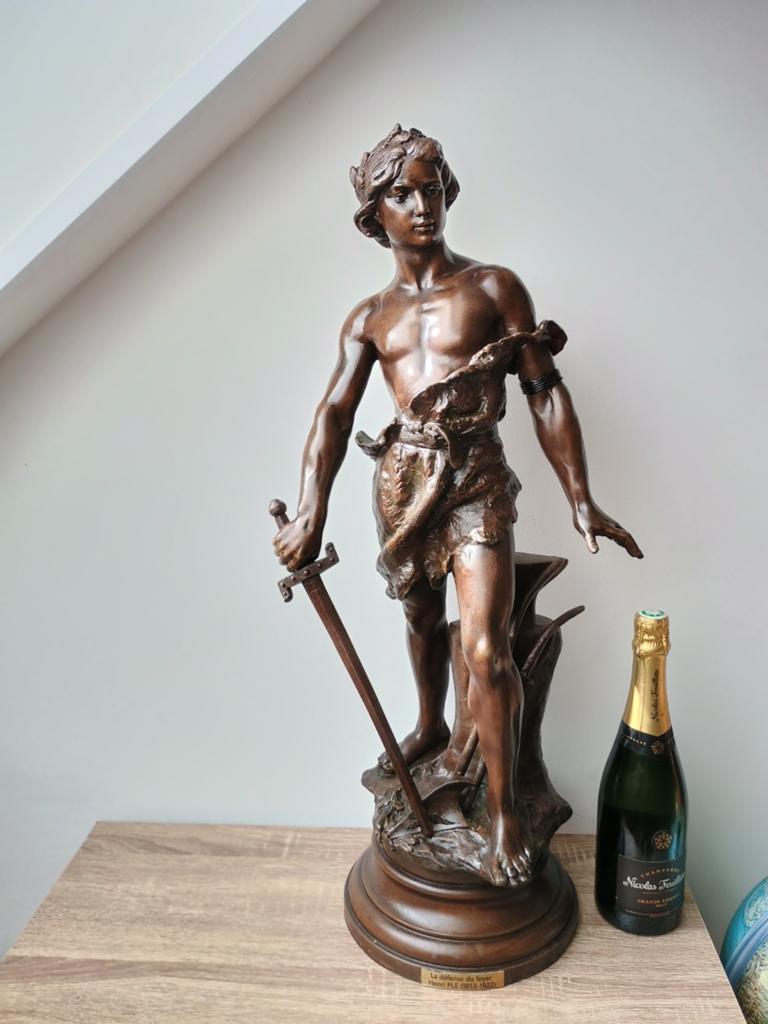 Sculptuur in heerser Henri PLE „De verdediging van het huis”, Ophalen, Koper