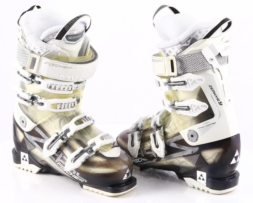 Chaussures de ski 38 38.5 EU pour femmes FISCHER ZEPHYR 9, Sports & Fitness, Ski & Ski de fond, Utilisé, Chaussures, Fischer, Carving