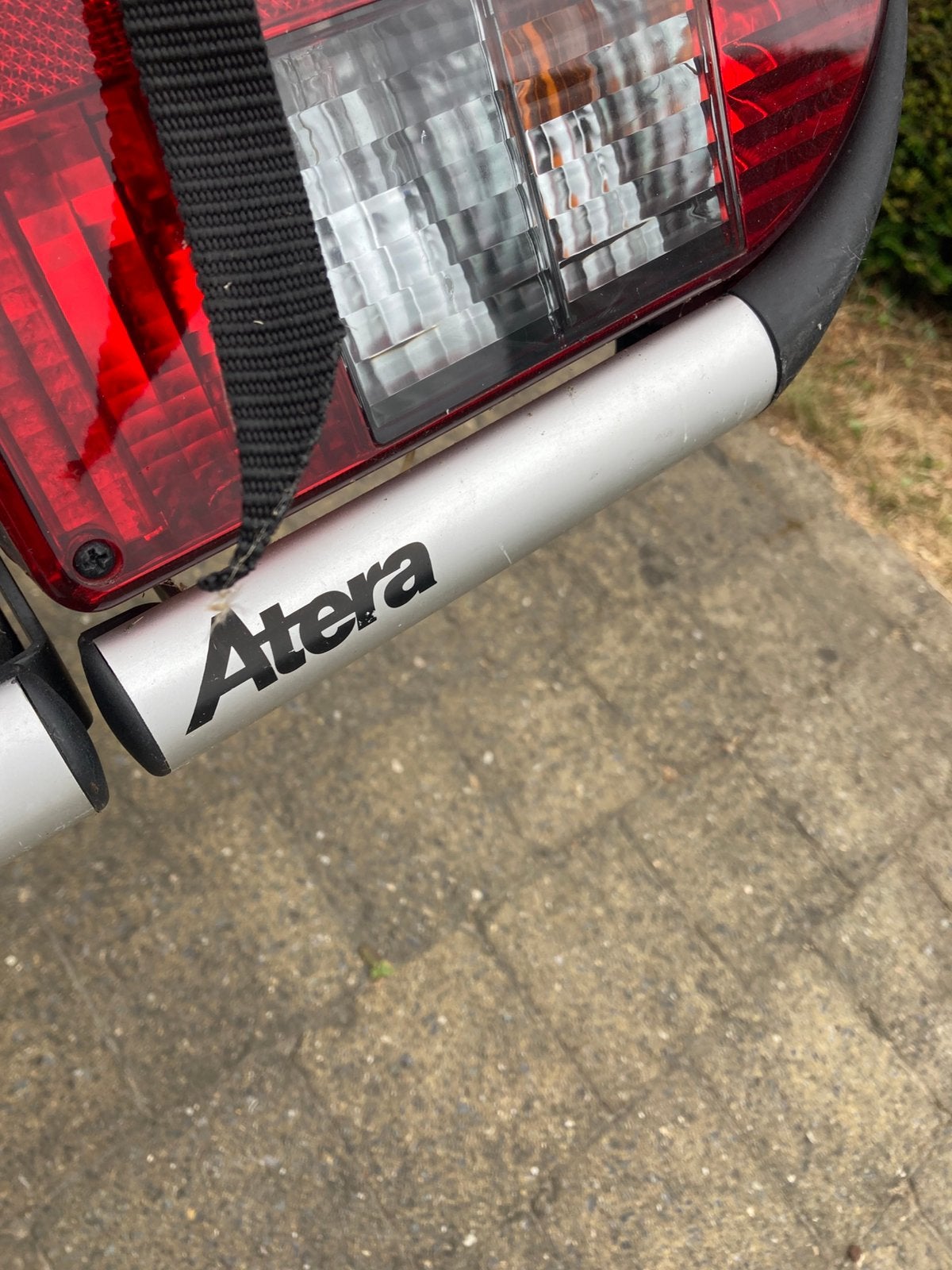 Fietsdrager atera uit sterfgeval, Ophalen, Zo goed als nieuw