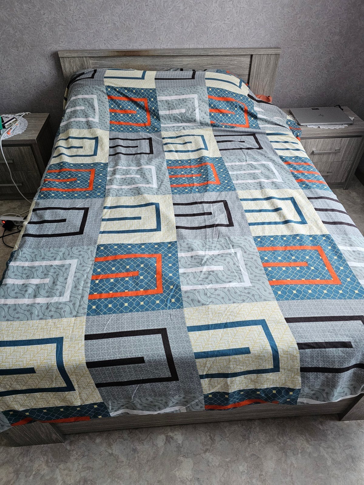 LIT À VENDRE 140/200CM AVEC MATELAS EMMA, Matelas, Queen size, 140 cm, Enlèvement