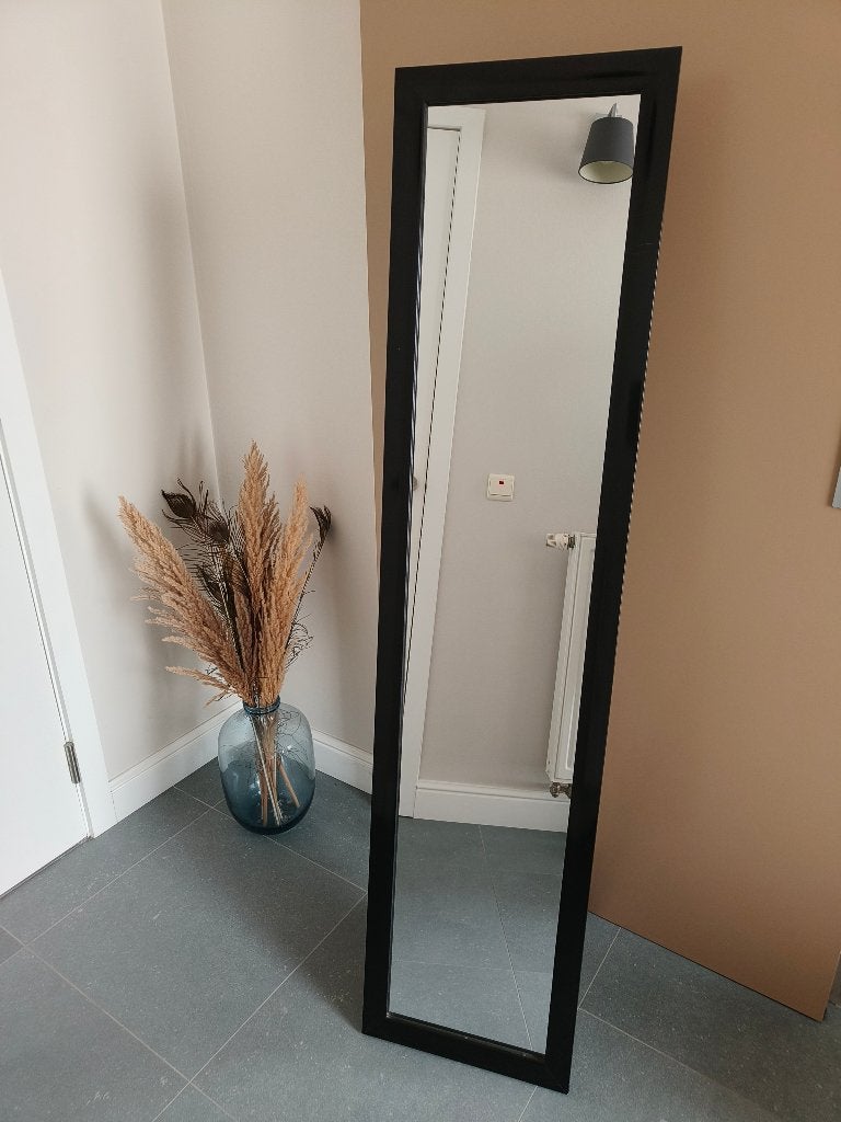Zwarte lange spiegel, Huis en Inrichting, Ophalen, Zo goed als nieuw
