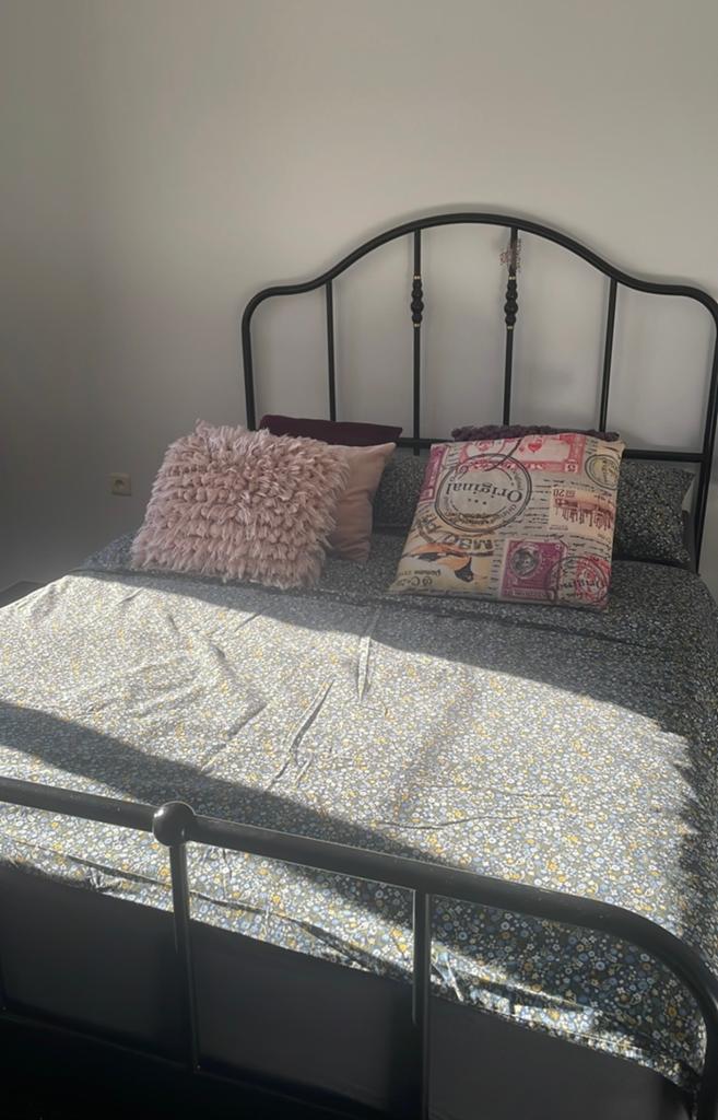 Bed zonder matras, Enlèvement, Comme neuf