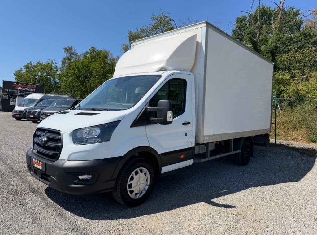 Ford Transit 2.0 // Meubelbak // Laadbrug // Cruise Control, Auto's, Bestelwagens en Lichte vracht, Voorwielaandrijving, Dealer onderhouden