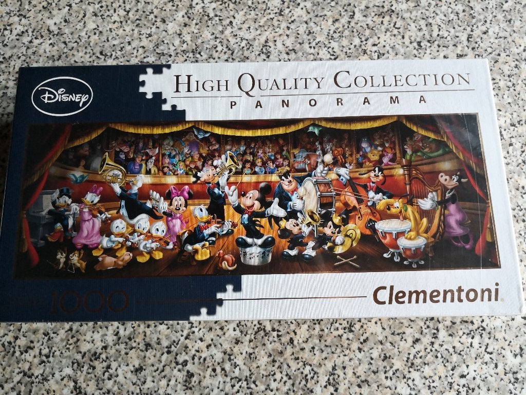 1000 delige clementoni panorama puzzel - Disney orkest, Hobby en Vrije tijd, Ophalen