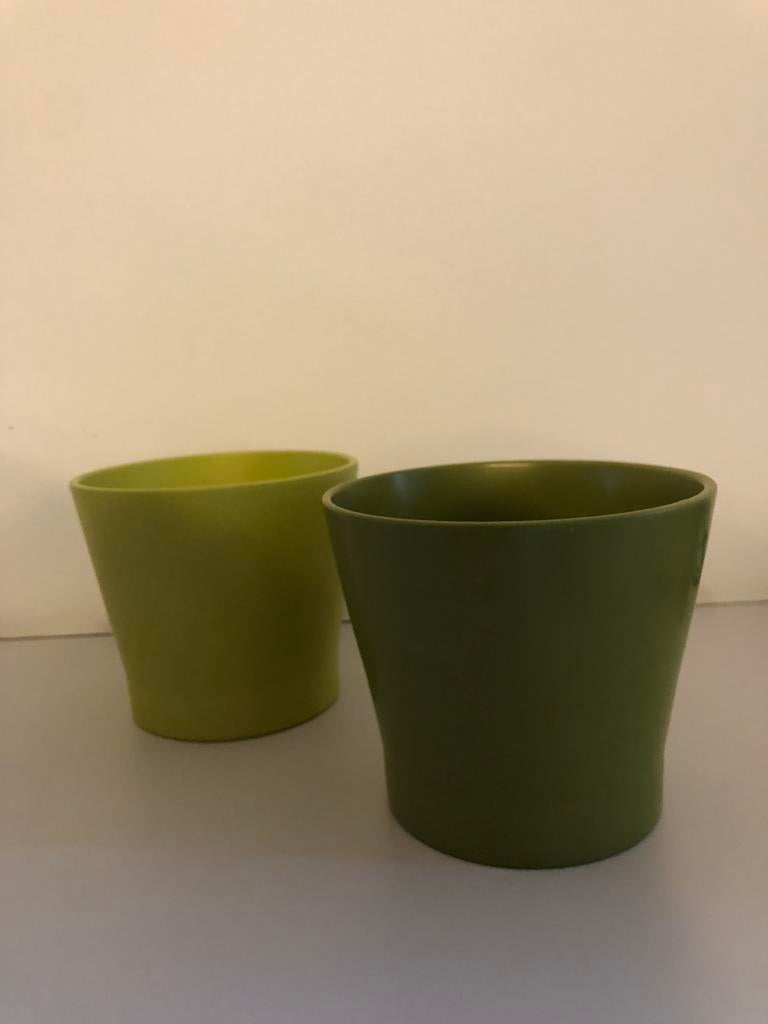 Différentes couleurs de pots de fleurs, Enlèvement ou Envoi, Moins de 25 cm, Comme neuf, Intérieur