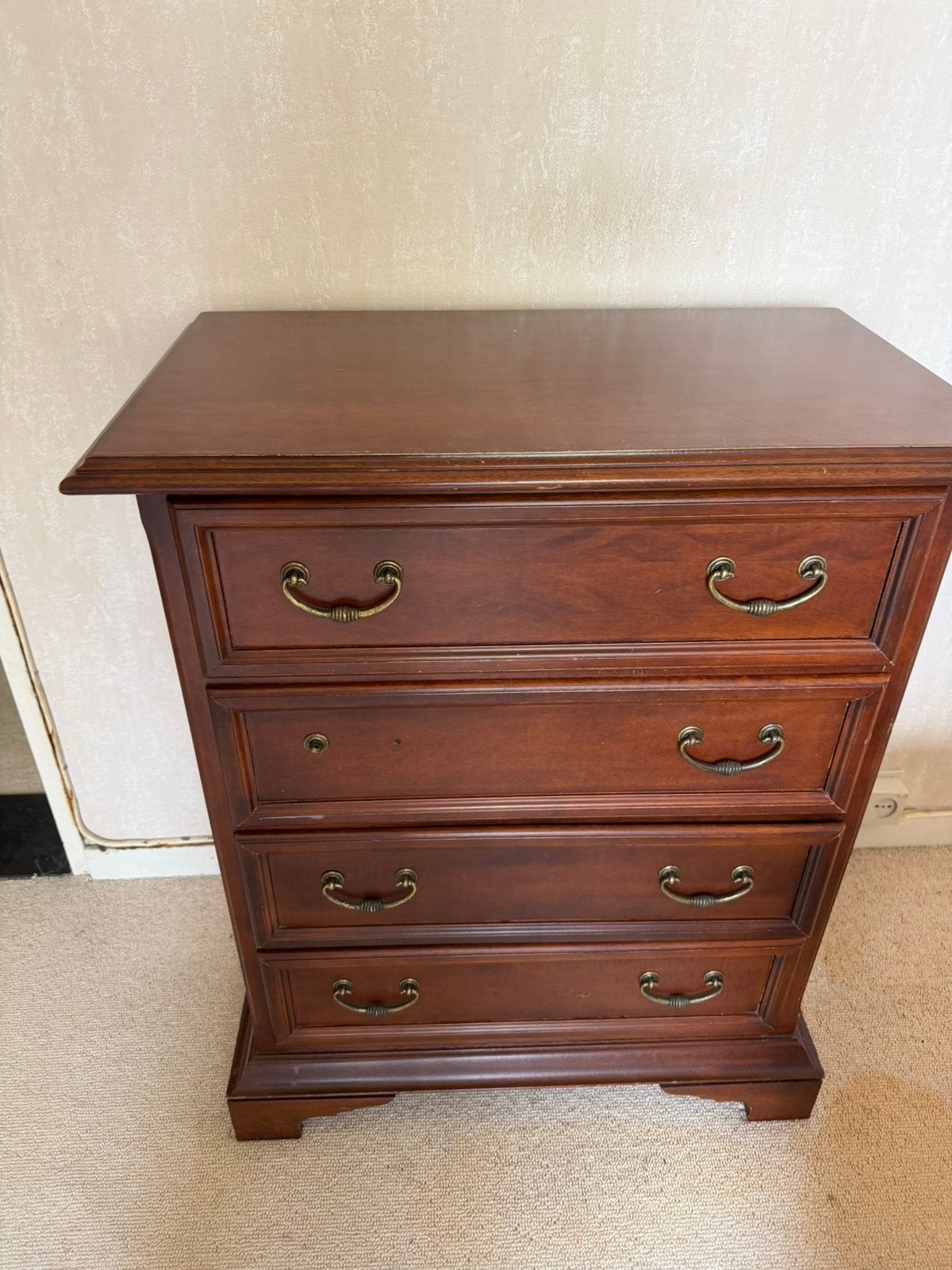 Houten klassieke ladekast, commode, Huis en Inrichting, Kasten | Ladekasten, Ophalen, Zo goed als nieuw