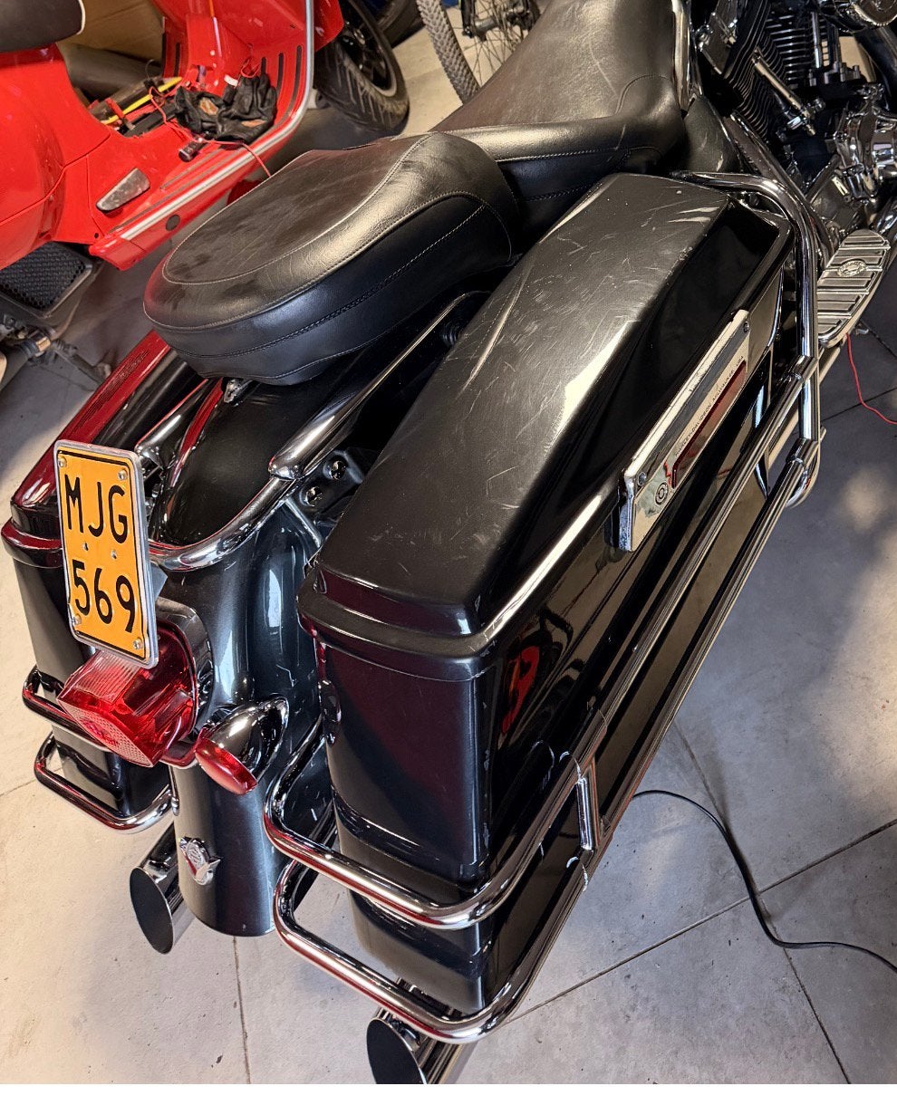 Sacoche Harley davidson Road King, Enlèvement