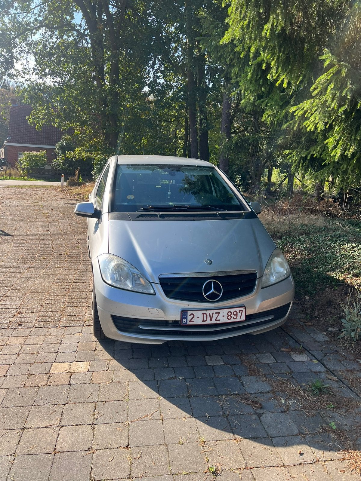 Mercedes A160, Autos, Achat, 1200 kg, 5 portes, 5 places