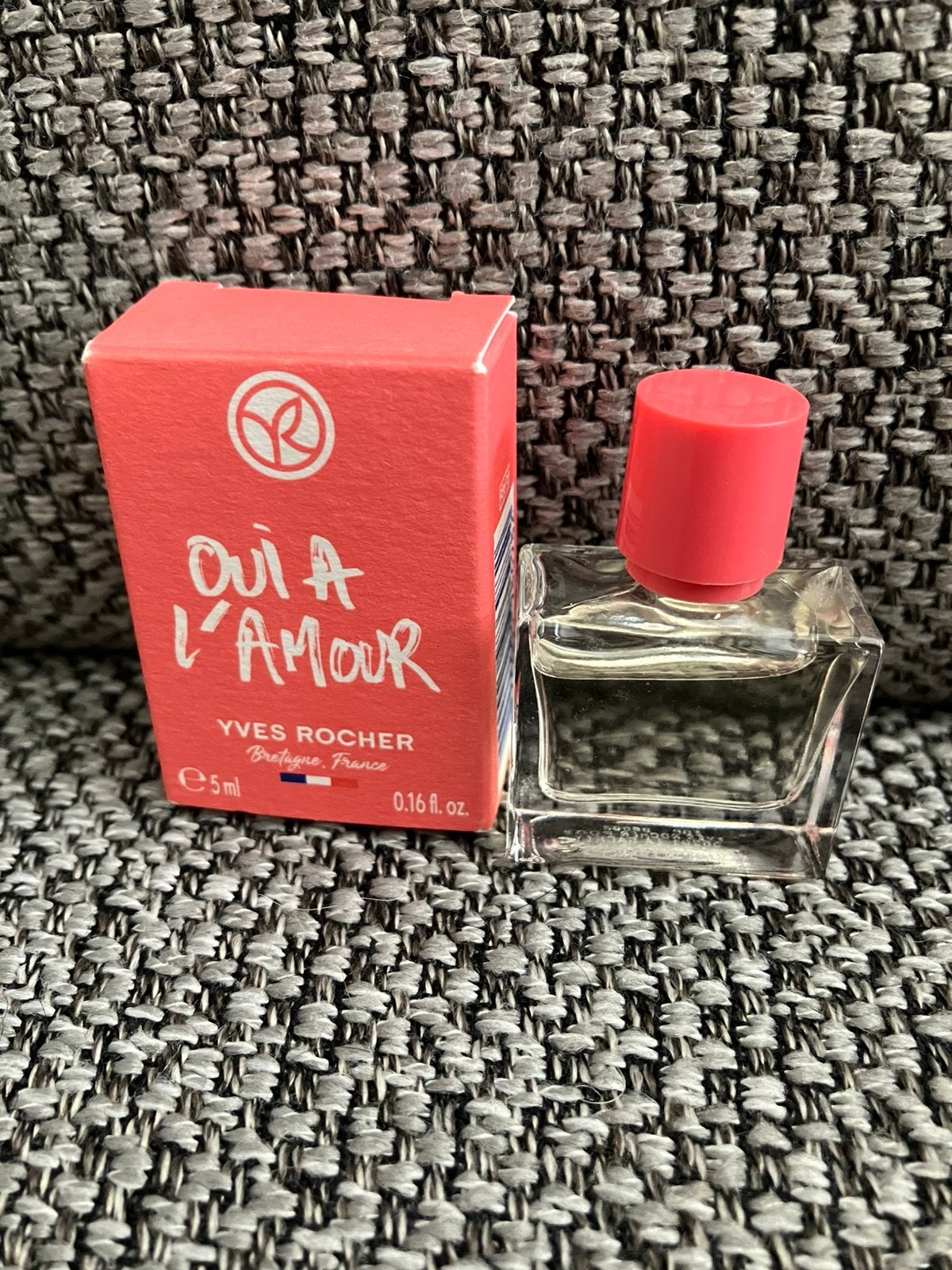 Eau de parfum Oui à l'amour miniature 5 ml Yves Rocher, Enlèvement ou Envoi, Neuf, Miniature