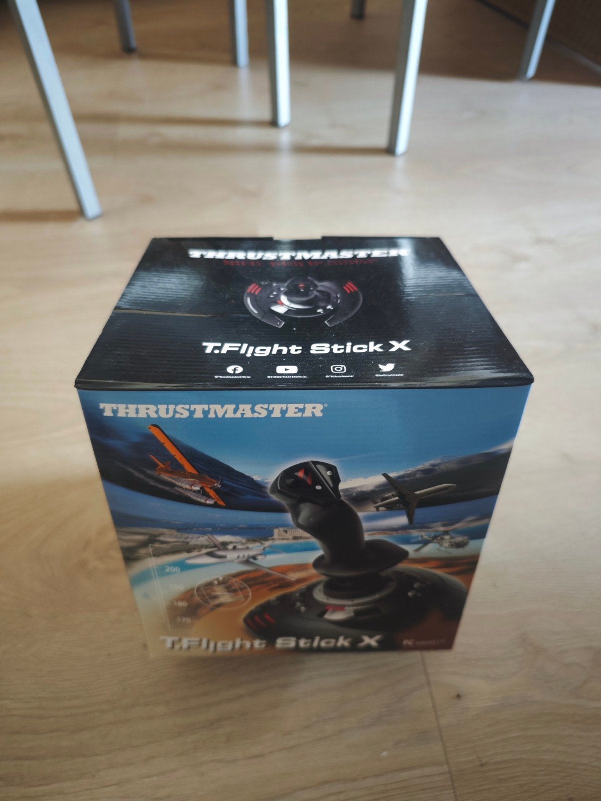 Joystick Thrustmaster T.Flight Stick X (comme neuf), Enlèvement ou Envoi
