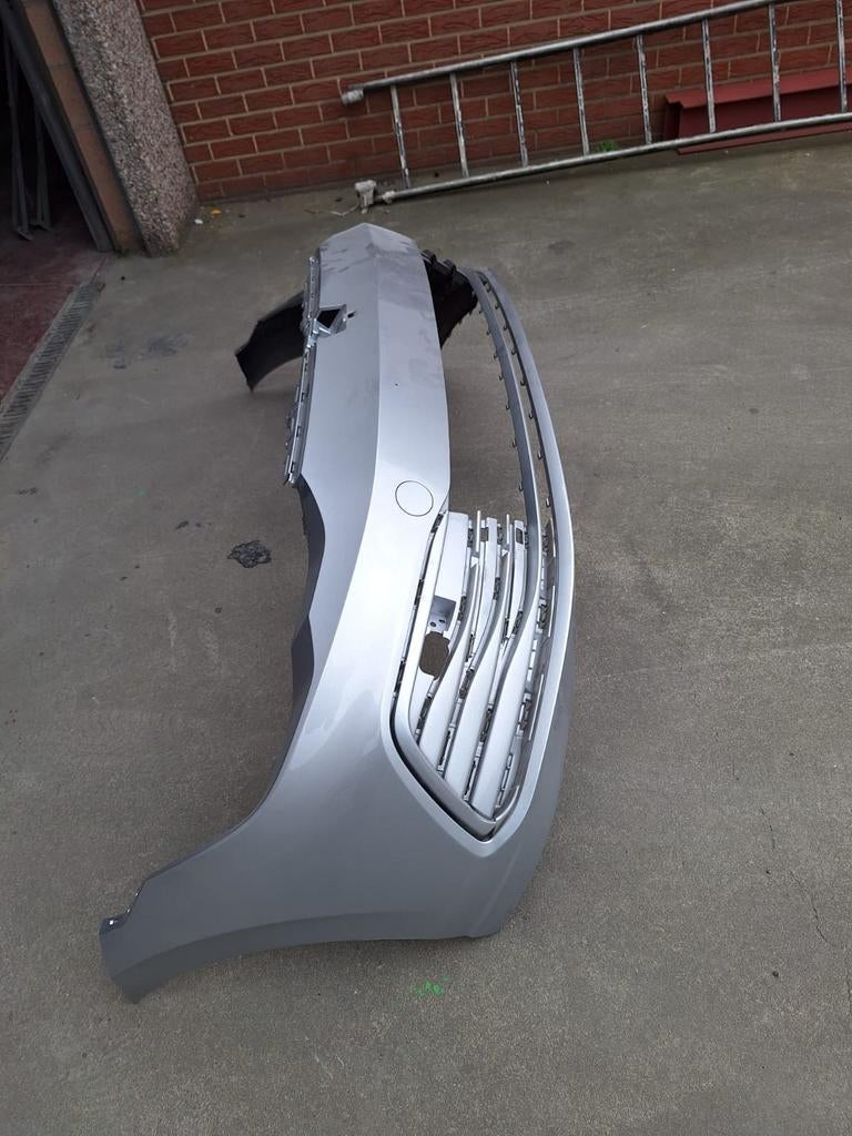 Pare choc avant VW golf  8 VIII    5H0 807 217AF GRU, Avant