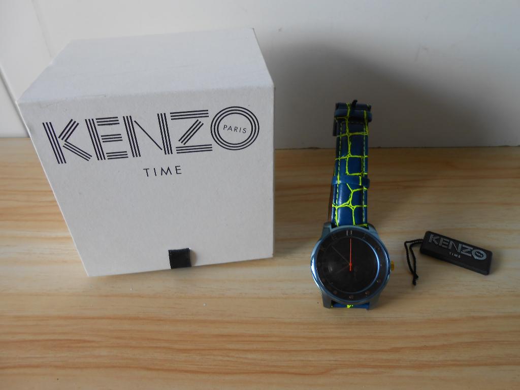 Montre Kenzo pour femme, Bijoux, Sacs & Beauté, Montres | Femmes, Comme neuf, Montre-bracelet, Autres marques, Synthétique, Cuir